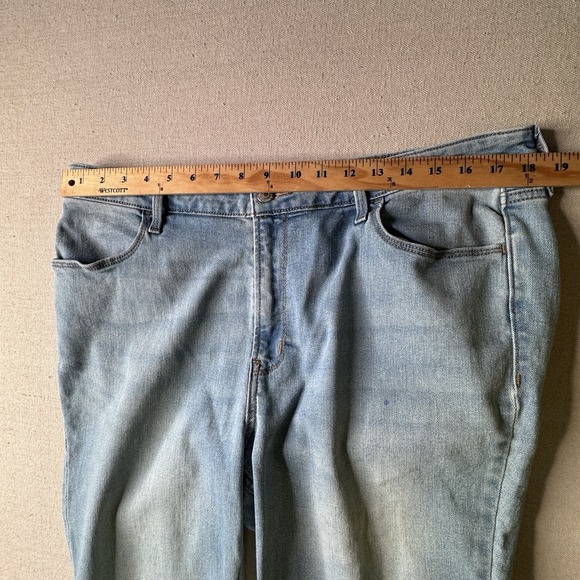 Old Navy Women's High Rise WOW Super-Skinny Light Wash Jeans Size 16 Long - Picture 5 of 8